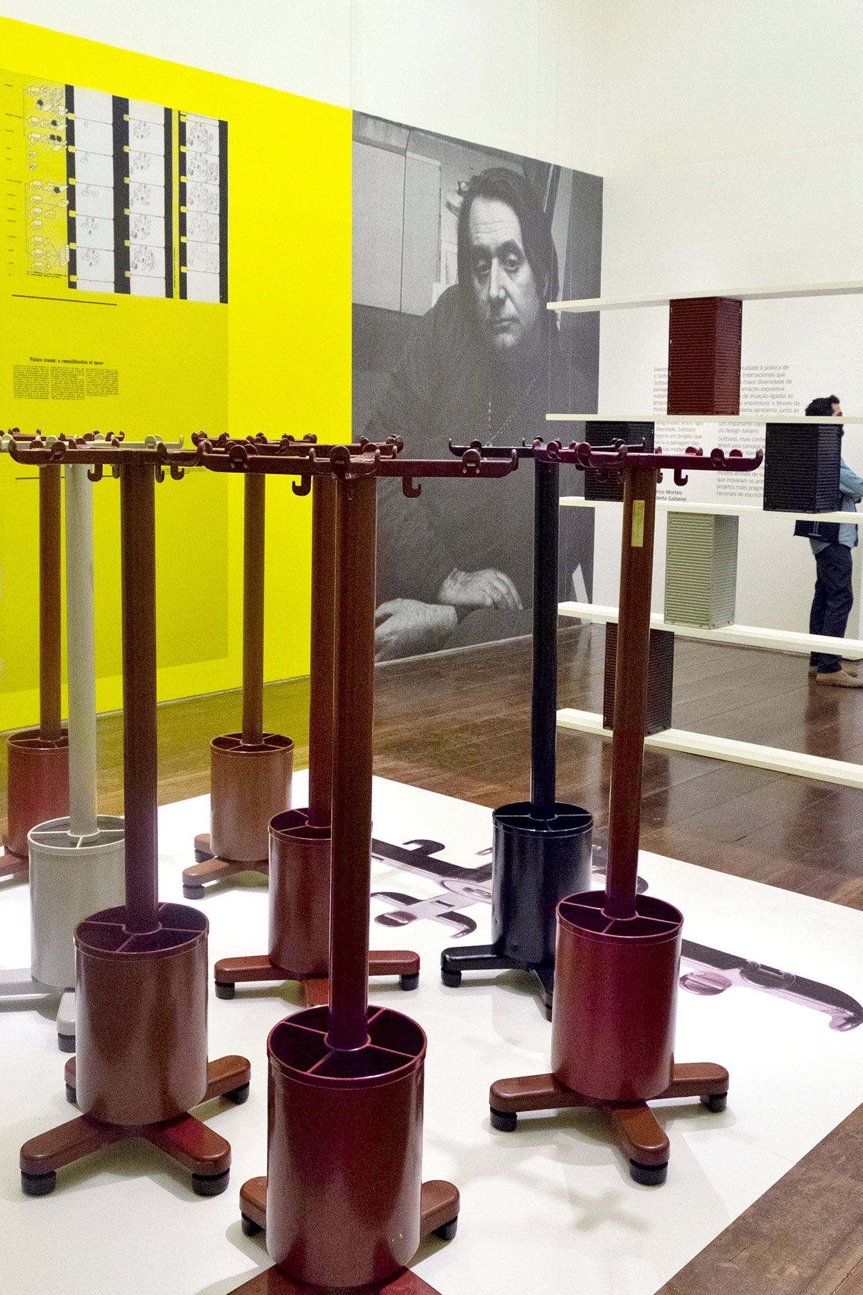 Sottsass-Olivetti-Synthesis_09