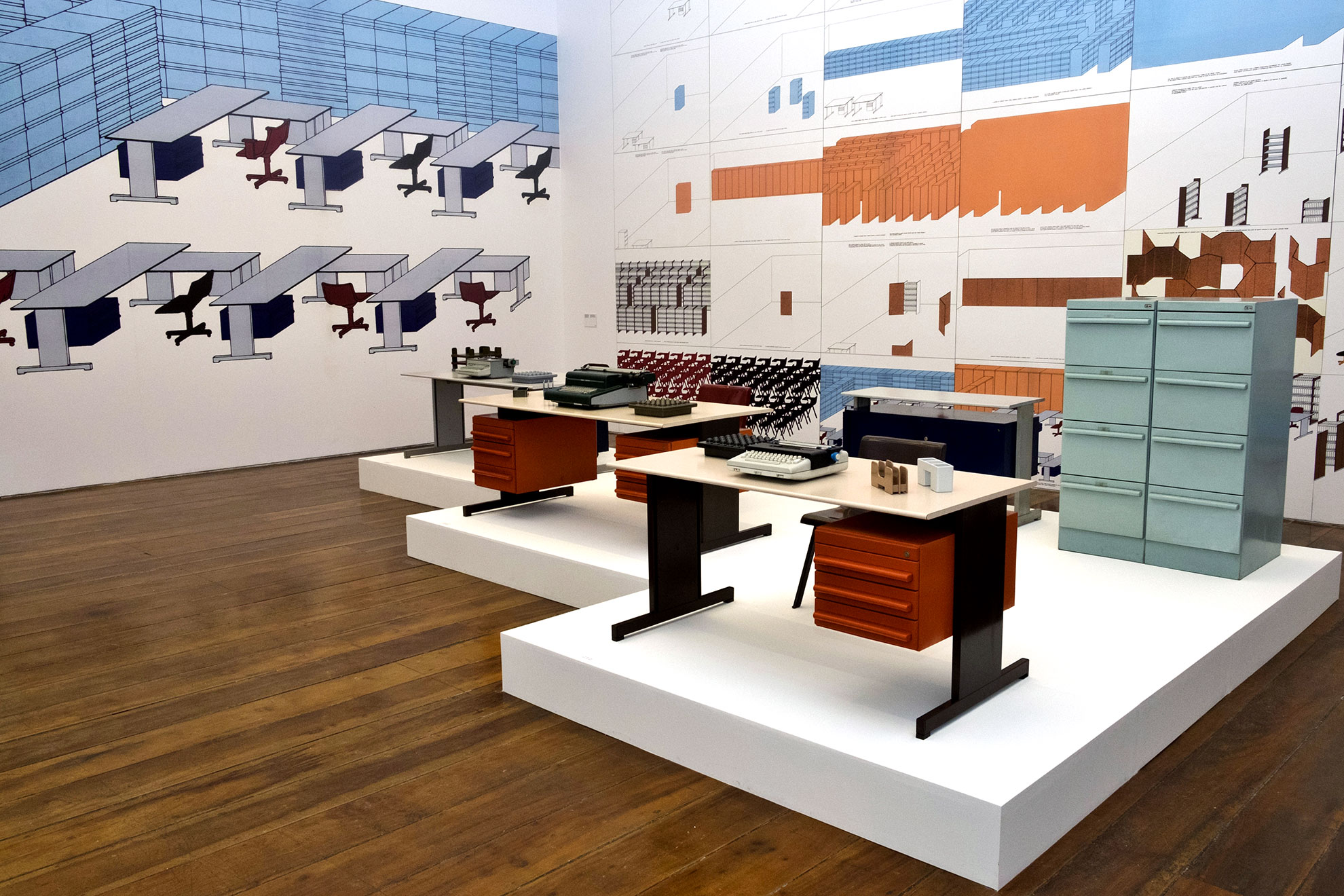 Sottsass-Olivetti-Synthesis_11